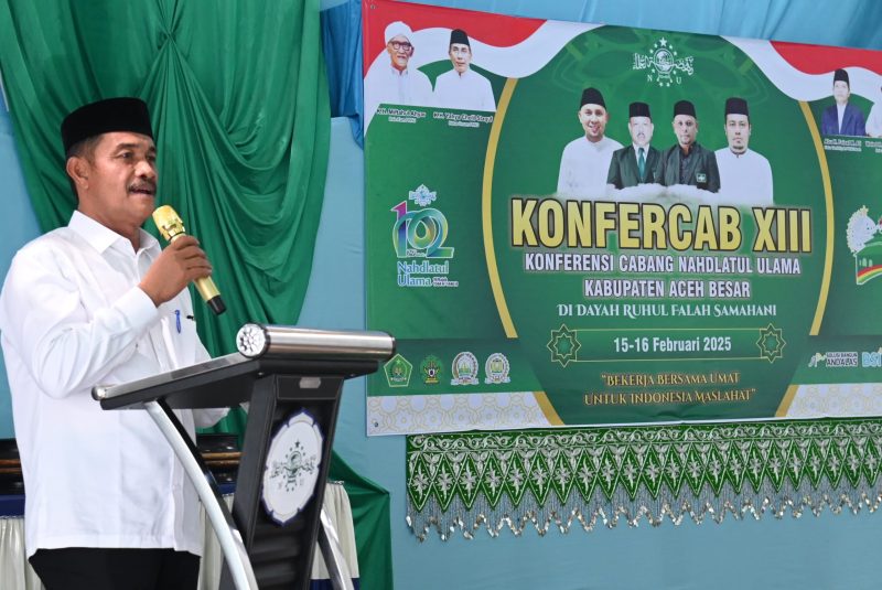 Wabub Aceh Besar Syukuri A Jalil menyampaikan sambutan dalam acara Konfercab XIII Konferensi Cabang Nahdatul Ulama Kabupaten Aceh Besar di Dayah Ruhul Falah, Gampong Leupung Riwat, Kecamatan Kutamalaka, Aceh Besar, Sabtu (15/02/2025). 