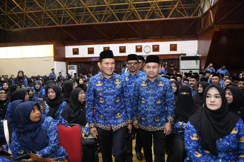 Wakil Gubernur Aceh, Fadhlullah SE, silaturahmi dengan seluruh pejabat eselon II, III, dan IV di lingkungan Pemerintah Aceh di Anjong Mon Mata, Kompleks Meuligoe Gubernur Aceh, pada Senin (17/02/2025).