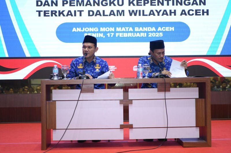 Wakil Gubernur Aceh, Fadhlullah, SE mengundang para petinggi Badan Usaha Milik Daerah (BUMD), Badan Usaha Milik Negara (BUMN), serta berbagai pemangku kepentingan guna membahas penguatan sinergi antara sektor swasta dan pemerintah dalam mengembangkan berbagai sektor utama di Aceh. di Anjong Mon Mata, Kompleks Meuligoe Gubernur Aceh, pada Senin (17/02/2025).