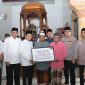 Wakil Gubernur Aceh, H. Fadhlullah, SE, memimpin Safari Ramadan pemerintah Aceh di Masjid Manzilul Minan di Gampong Seunebok Baroh, Kecamatan Darul Aman, Kabupaten Aceh Timur, Jumat (14/03/2025).